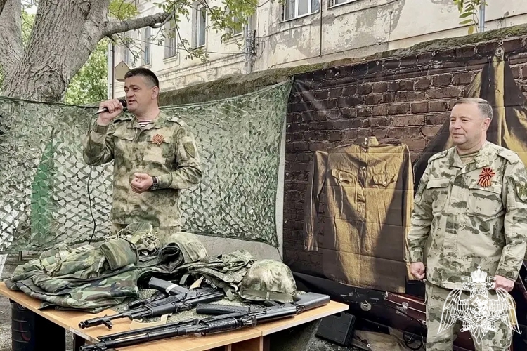ВОЕННОСЛУЖАЩИЕ РОСГВАРДИИ ПРИСОЕДИНИЛИСЬ К ПАТРИОТИЧЕСКИМ АКЦИЯМ, ПОСВЯЩЕННЫМ ДНЮ ВЕЛИКОЙ ПОБЕДЫ