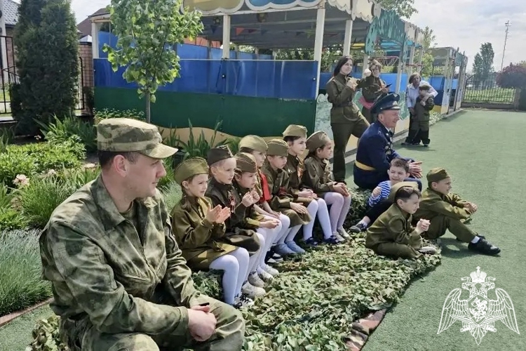 ВОЕННОСЛУЖАЩИЕ РОСГВАРДИИ ПРИСОЕДИНИЛИСЬ К ПАТРИОТИЧЕСКИМ АКЦИЯМ, ПОСВЯЩЕННЫМ ДНЮ ВЕЛИКОЙ ПОБЕДЫ