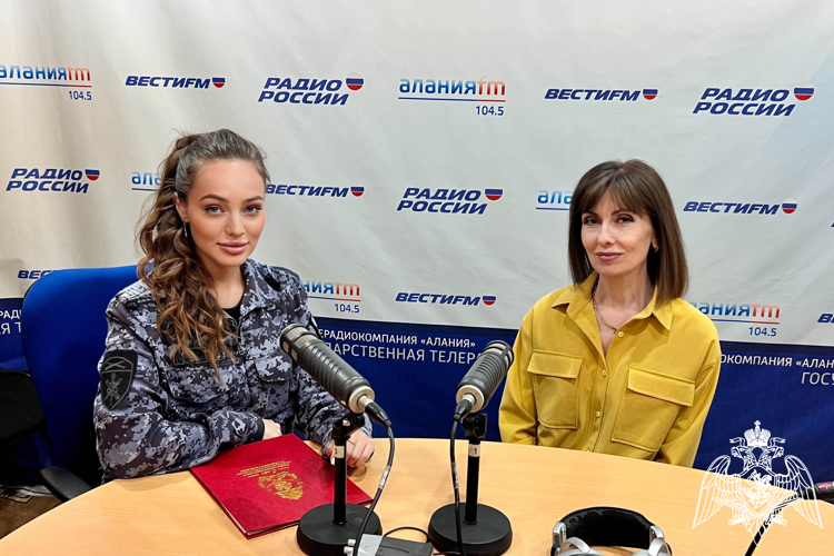 «В ЭФИРЕ РОСГВАРДИЯ»: РАДИОСЛУШАТЕЛЯМ СЕВЕРНОЙ ОСЕТИИ РАССКАЗАЛИ О ПОСТУПЛЕНИИ НА СЛУЖБУ В РЯДЫ ВЕДОМСТВА