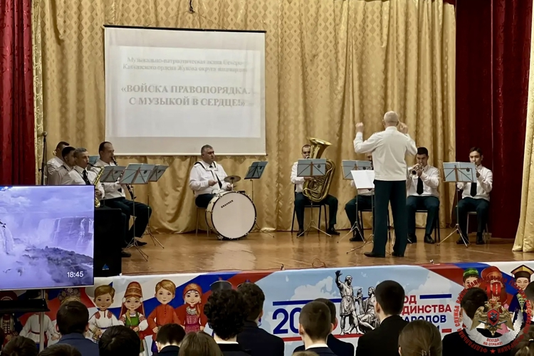 В СЕВЕРНОЙ ОСЕТИИ ПРОХОДИТ АКЦИЯ «ВОЙСКА ПРАВОПОРЯДКА. С МУЗЫКОЙ В СЕРДЦЕ!»