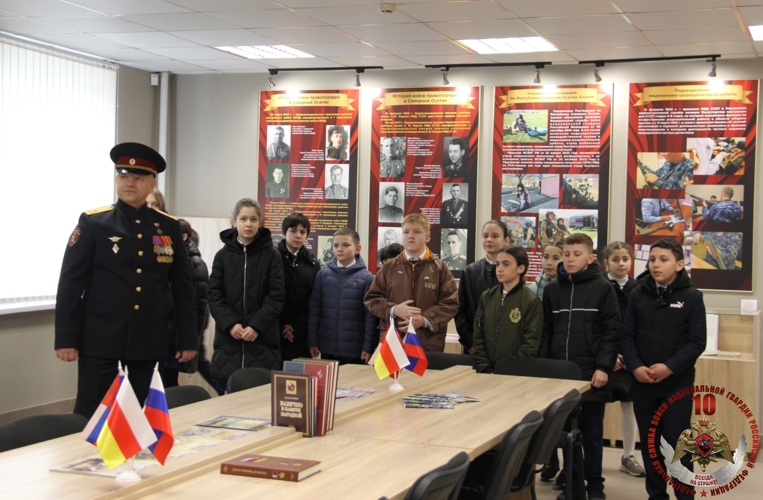 В УПРАВЛЕНИИ РОСГВАРДИИ ПО РЕСПУБЛИКЕ СЕВЕРНАЯ ОСЕТИЯ-АЛАНИЯ СОСТОЯЛОСЬ ОТКРЫТИЕ КОМНАТЫ БОЕВОЙ СЛАВЫ