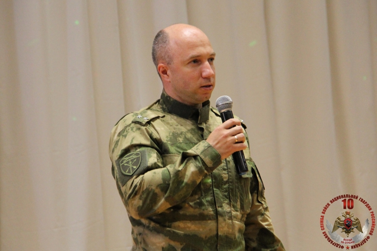 ТОРЖЕСТВЕННОЕ МЕРОПРИЯТИЕ ПО СЛУЧАЮ ПОСЛЕДНЕГО ЗВОНКА ПРОШЛО С УЧАСТИЕМ РОСГВАРДИИ В СЕВЕРНОЙ ОСЕТИИ
