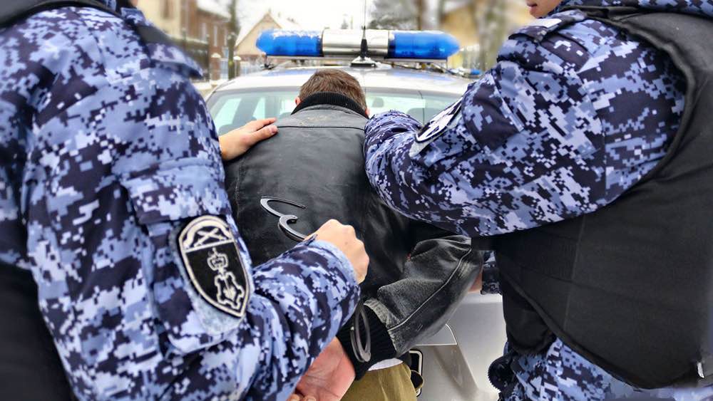 Во Владикавказе сотрудники Росгвардии задержали мужчину, устроившего стрельбу у ночного заведения
