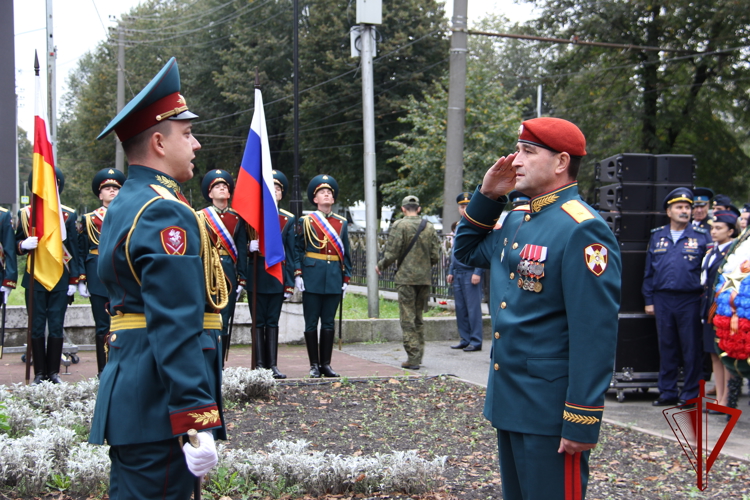 В Северной Осетии открыли памятник Герою России Марату Тибилову