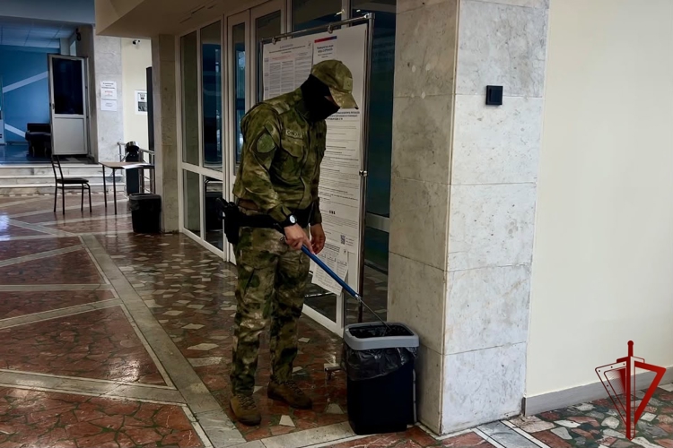 Накануне Единого дня голосования росгвардейцы провели проверки избирательных участков в СЕВЕРНОЙ ОСЕТИИ